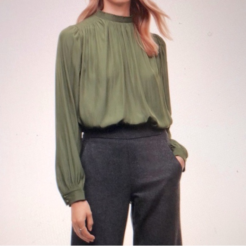 Aritzia Wilfred Cream Petrichor Avorio Flowy High Neck Blouse